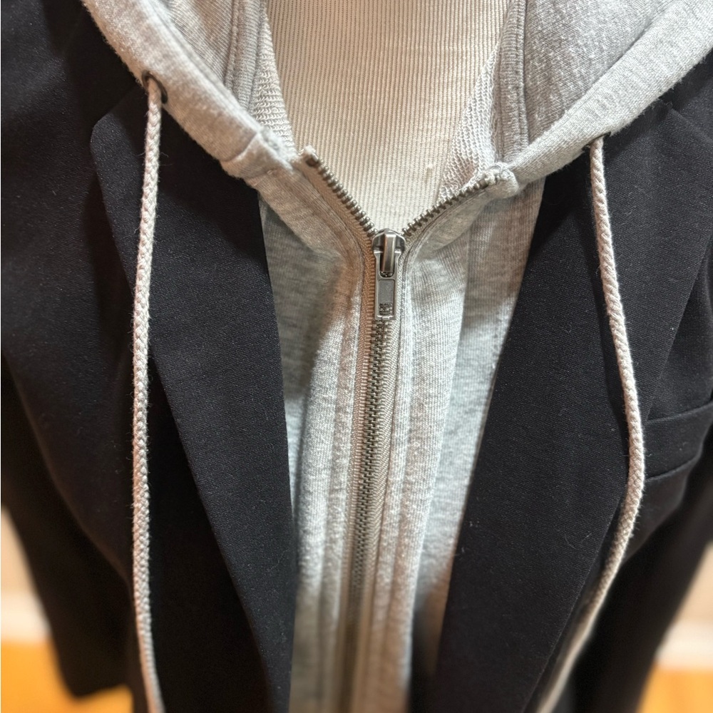 Liverpool Black Women’s Dickey Blazer with Gray Hooded Layer, Sz L - Picture 2 of 8